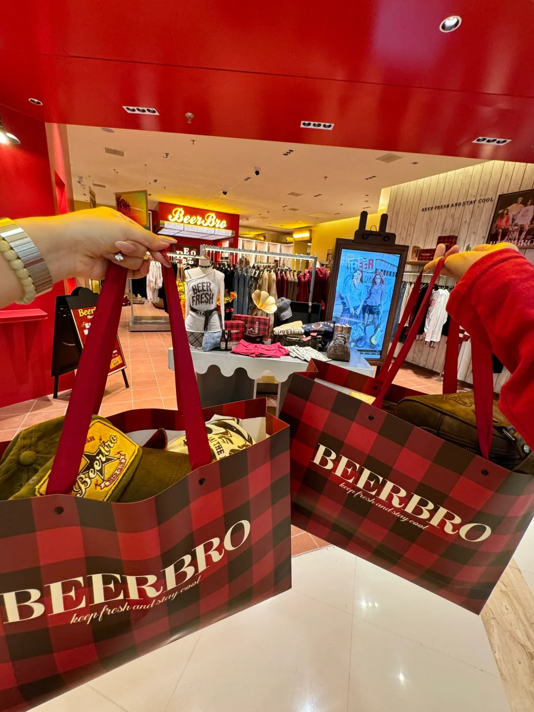 之心城很好逛的。。。新店！！