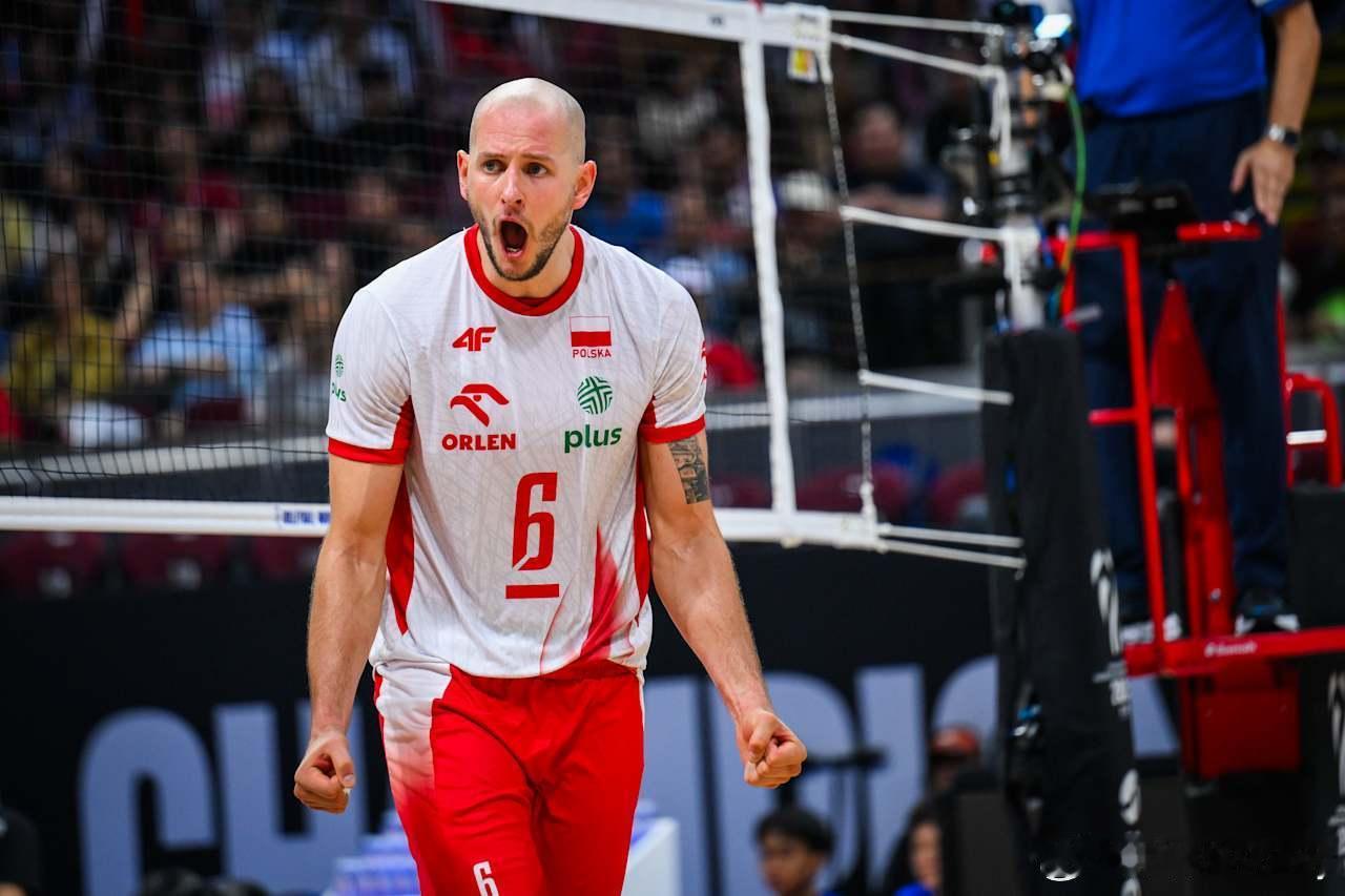 格尔比奇透露，库雷克可能明年会重返国家队。男排 国际排坛动态