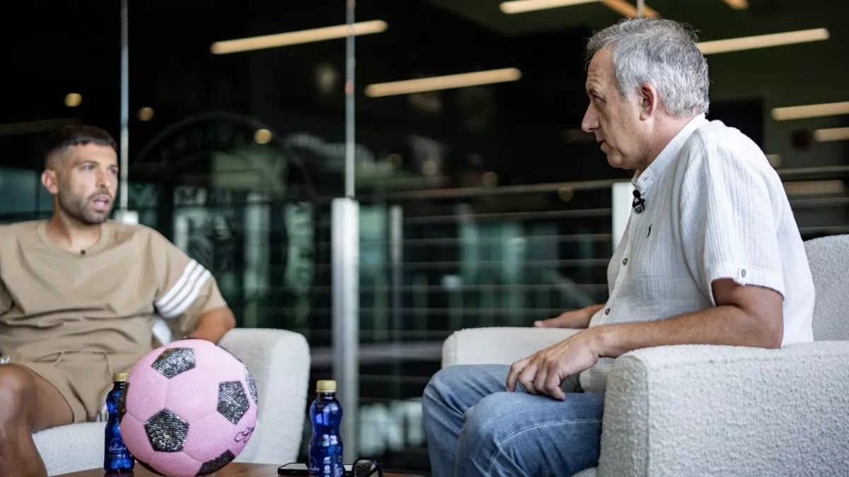 📰阿尔巴接受《每日体育报》专访回应自己选择退役的原因🎙️记者：你是如何做出这