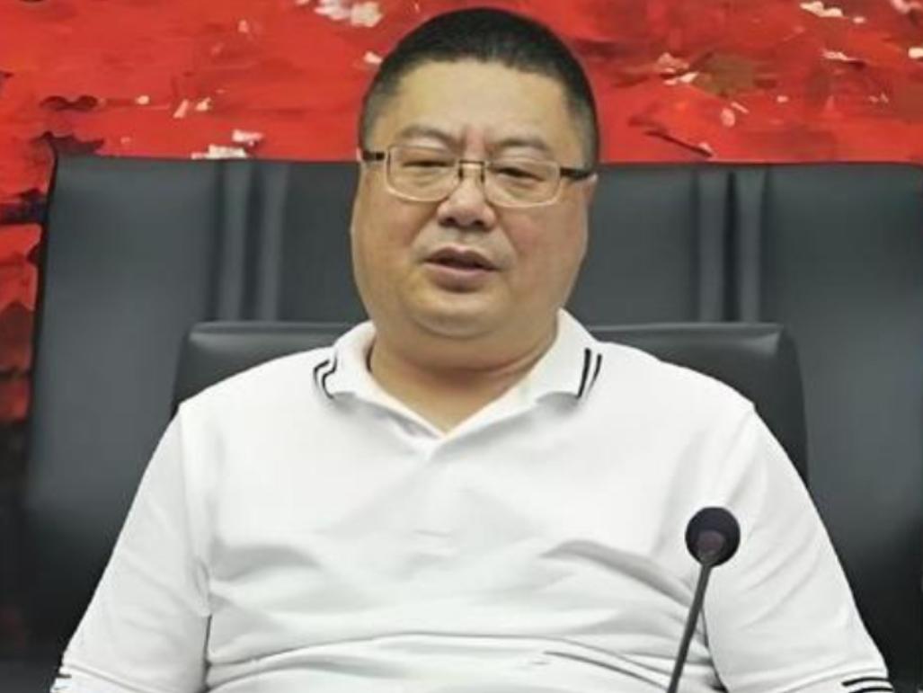 震怒！244亿！60万老人的养老钱、棺材本，全被一个叫周志峰的骗子卷走了！

2