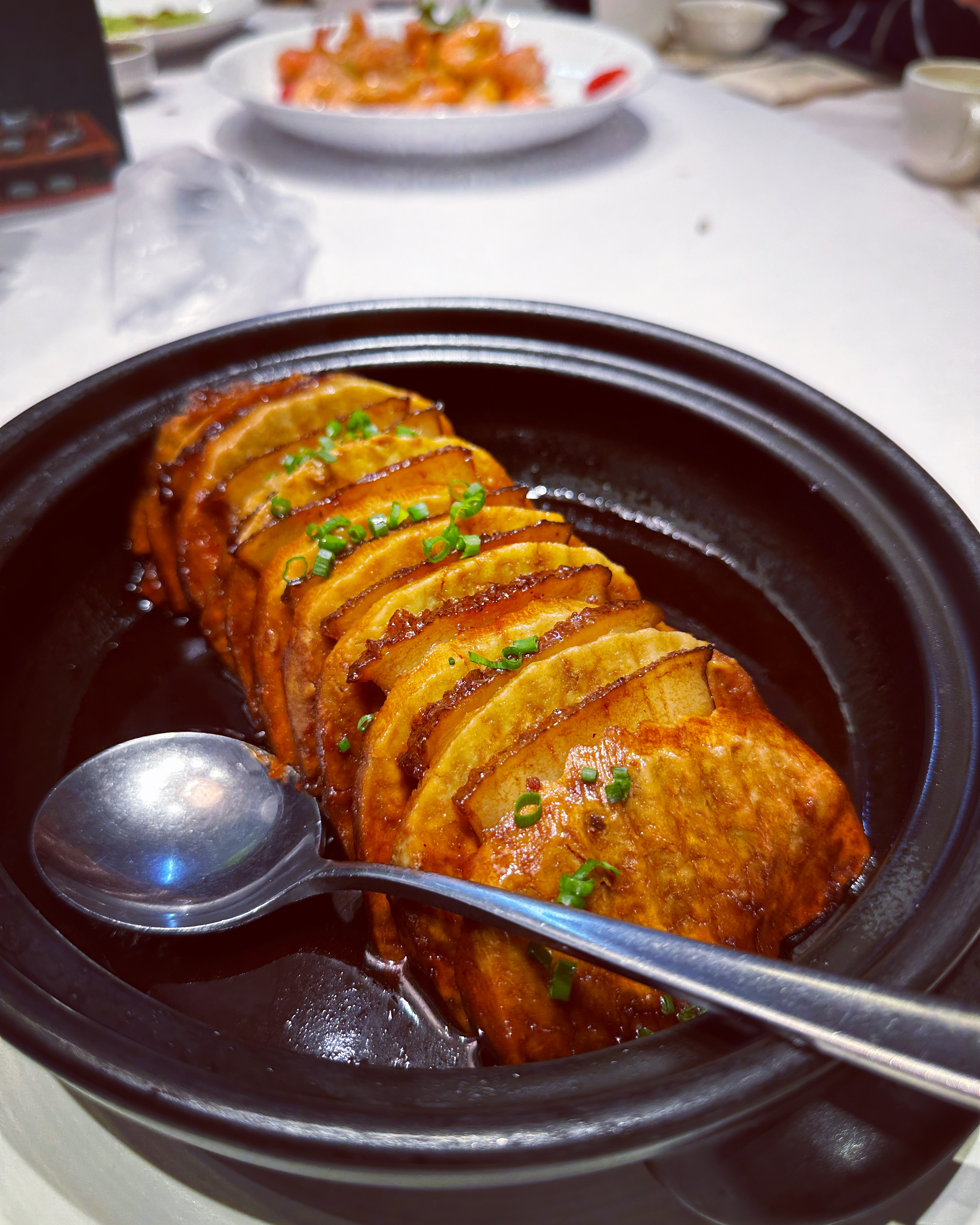 芋艿嵌肉……好奇怪的菜，第一次吃………[二哈] ​​​