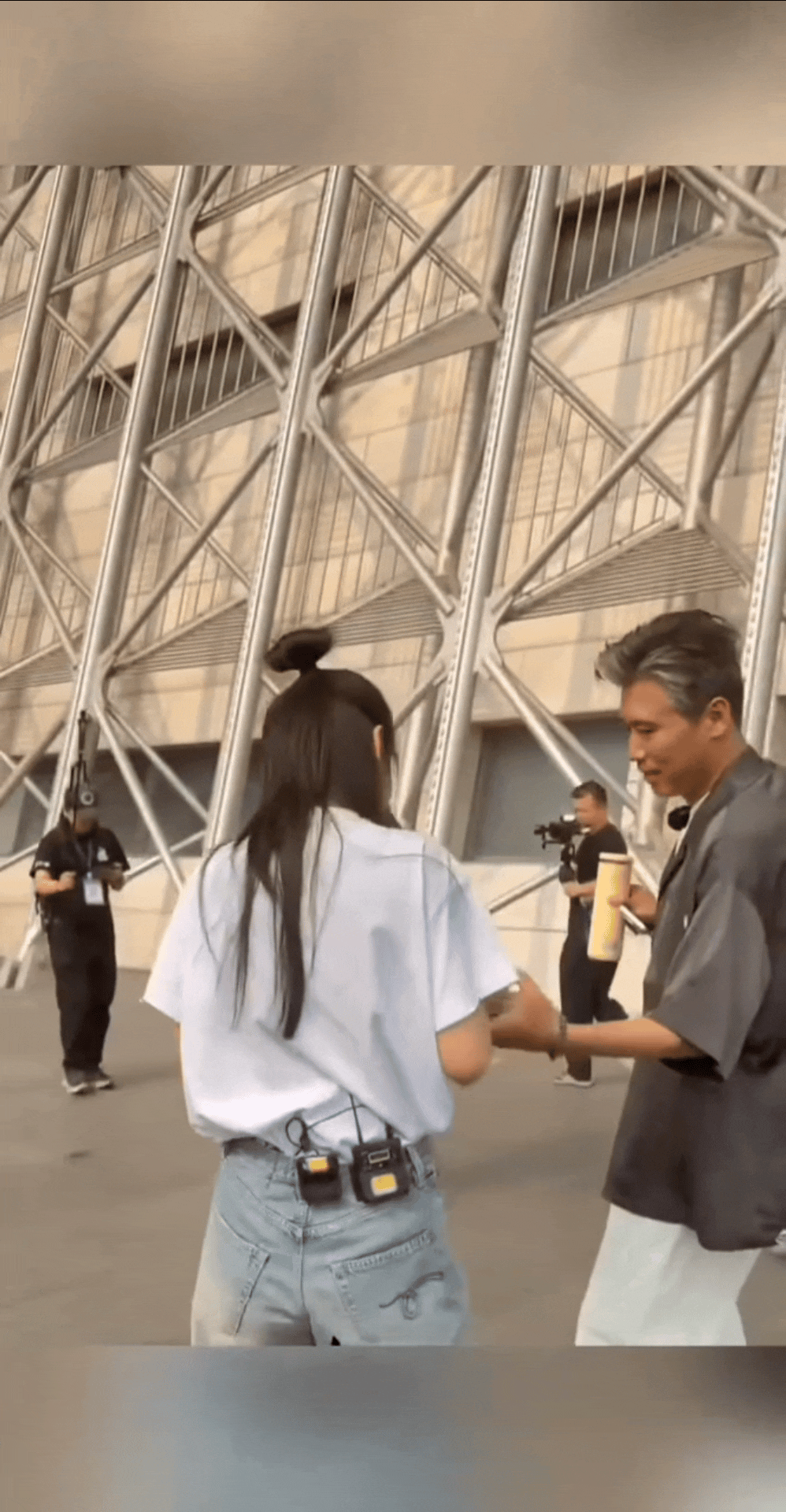 大哥小助理 艺人小助理李乃文胡军已上线，大哥是佟丽娅陈丽君！！！这次真是我梦想职