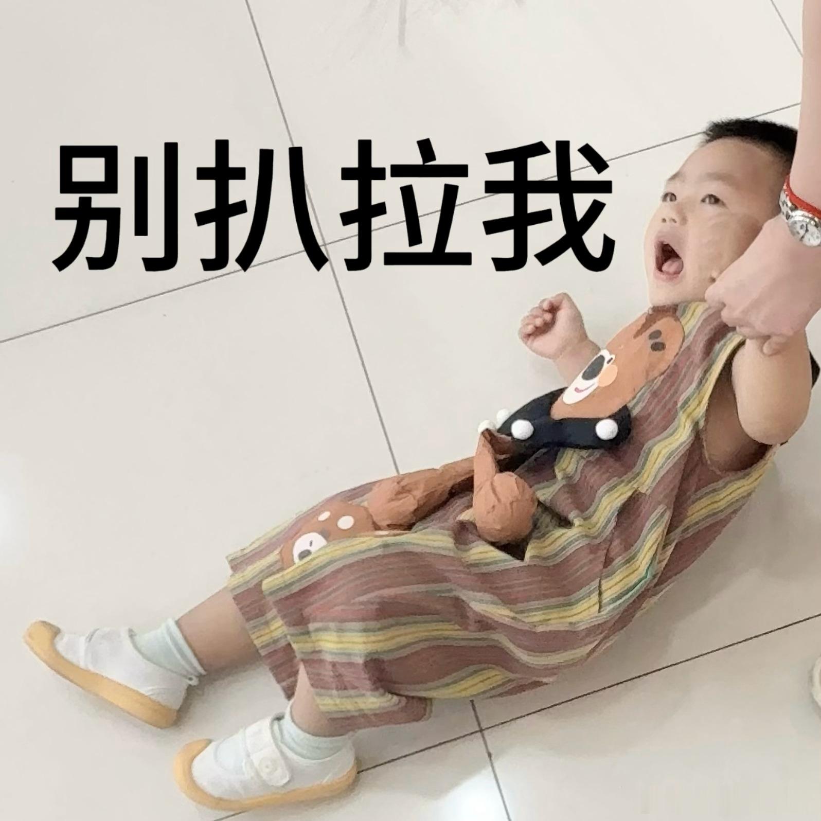 前几天我刚打了全脸美白水光、整个后背刷了24%水杨酸＋6%果酸复合酸光感净肤。现