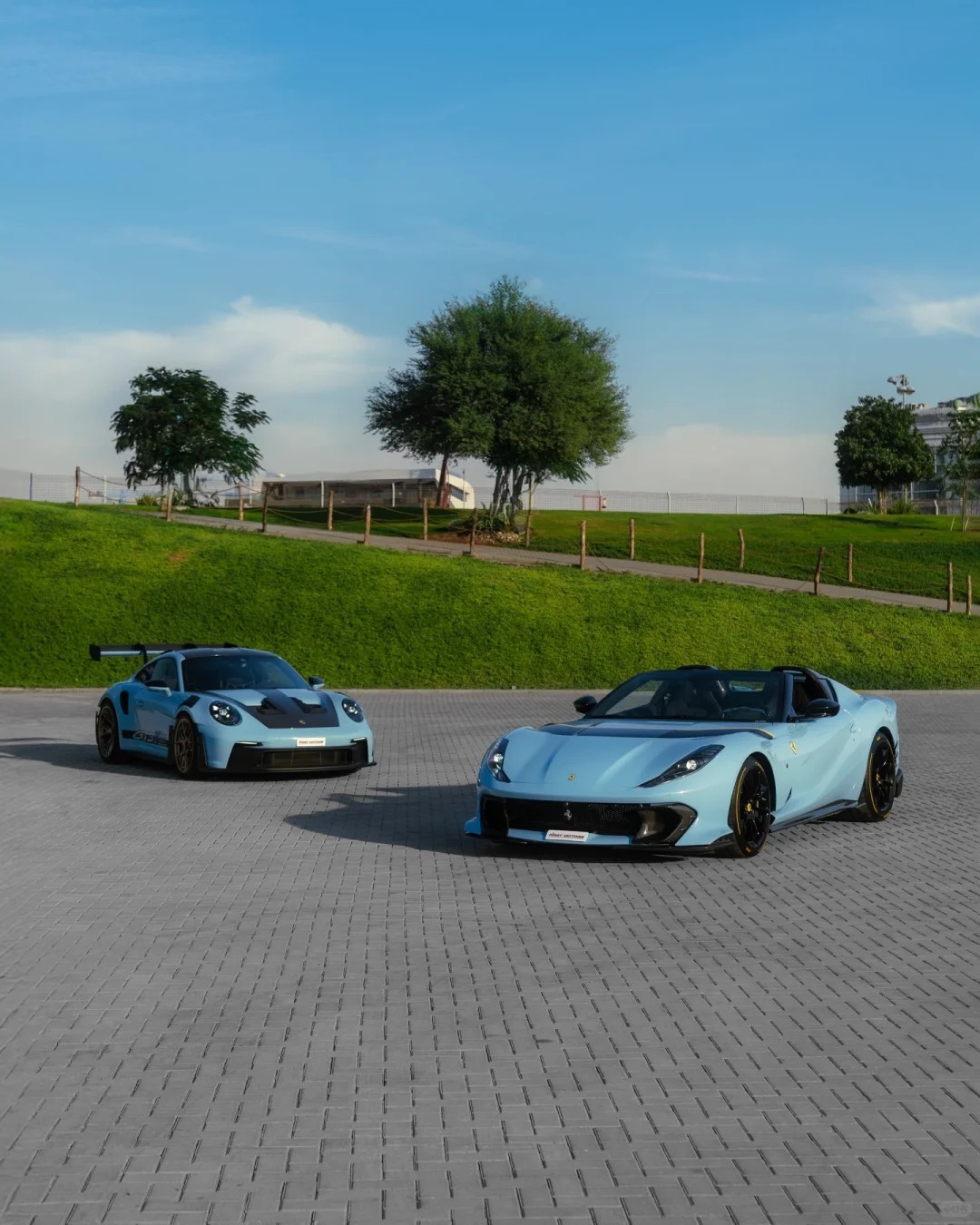 好迷人的蓝色双子星，保时捷GT3 RS&法拉利 812 Competizione