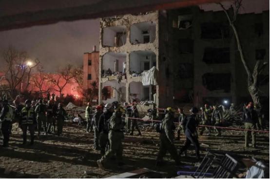 “今天，美以大吃一惊”
 
自美以2月28日发起对伊朗的军事打击以来，已经过去了