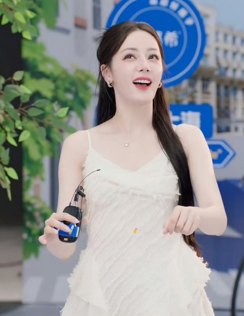 迪丽热巴直播状态 ​​​