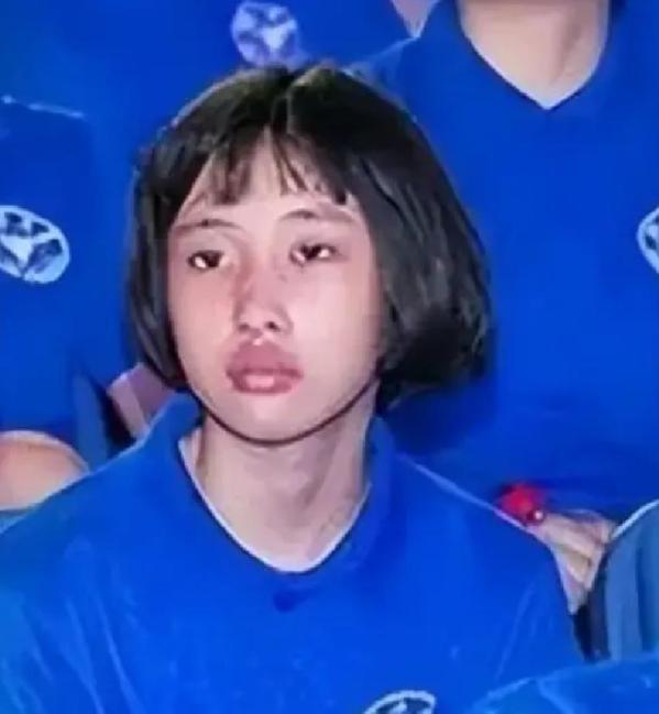 她7岁上初中，12岁迈进浙江大学的校门，她就是“广东神童”。她出生在广东湛江，是