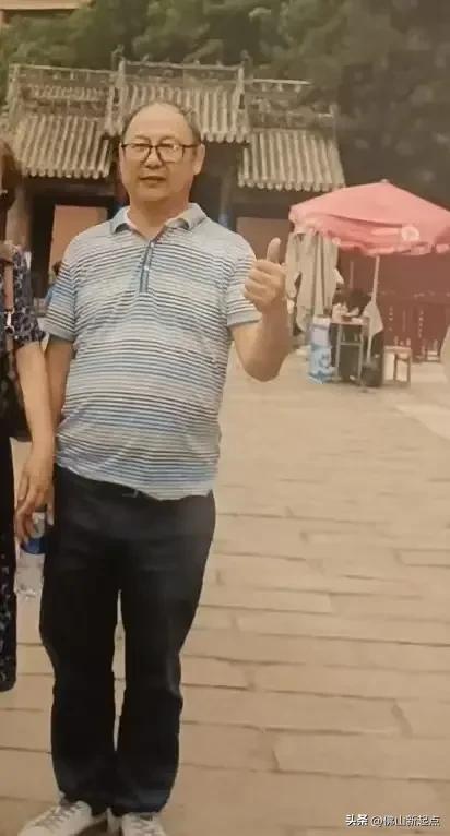 四川一教师被控任校办印刷厂厂长时侵吞324万：辩称系承包利润，二审将开庭根据澎湃