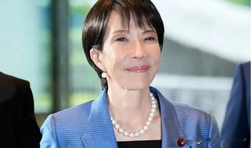 日本人这回是真急了眼了。

签证费一口气就涨了五倍那么多，单次折合人民币就七百多