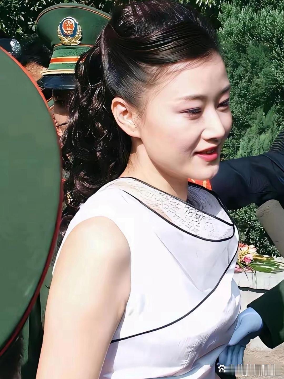 宋祖英年轻时啥样 