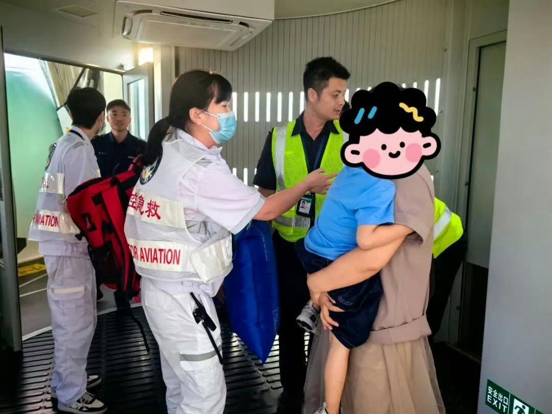 赣州身边事 【GJ8200，紧急备降赣州黄金机场！】8月2日，18时三亚飞往杭州