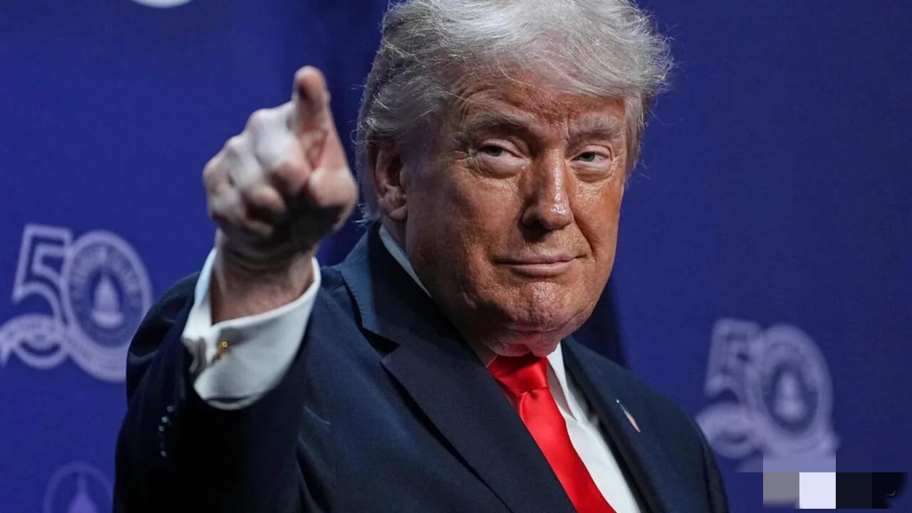 特朗普今天发文说：“世界各国——其中绝大多数完全没有卷入当前这场公开爆发、冲突激