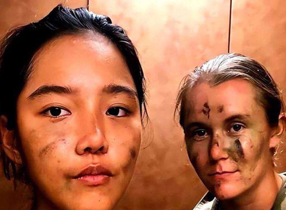 “美国一入深如海，从此中国是路人！”2019年，一叛国女孩儿在美国实在混不下去了