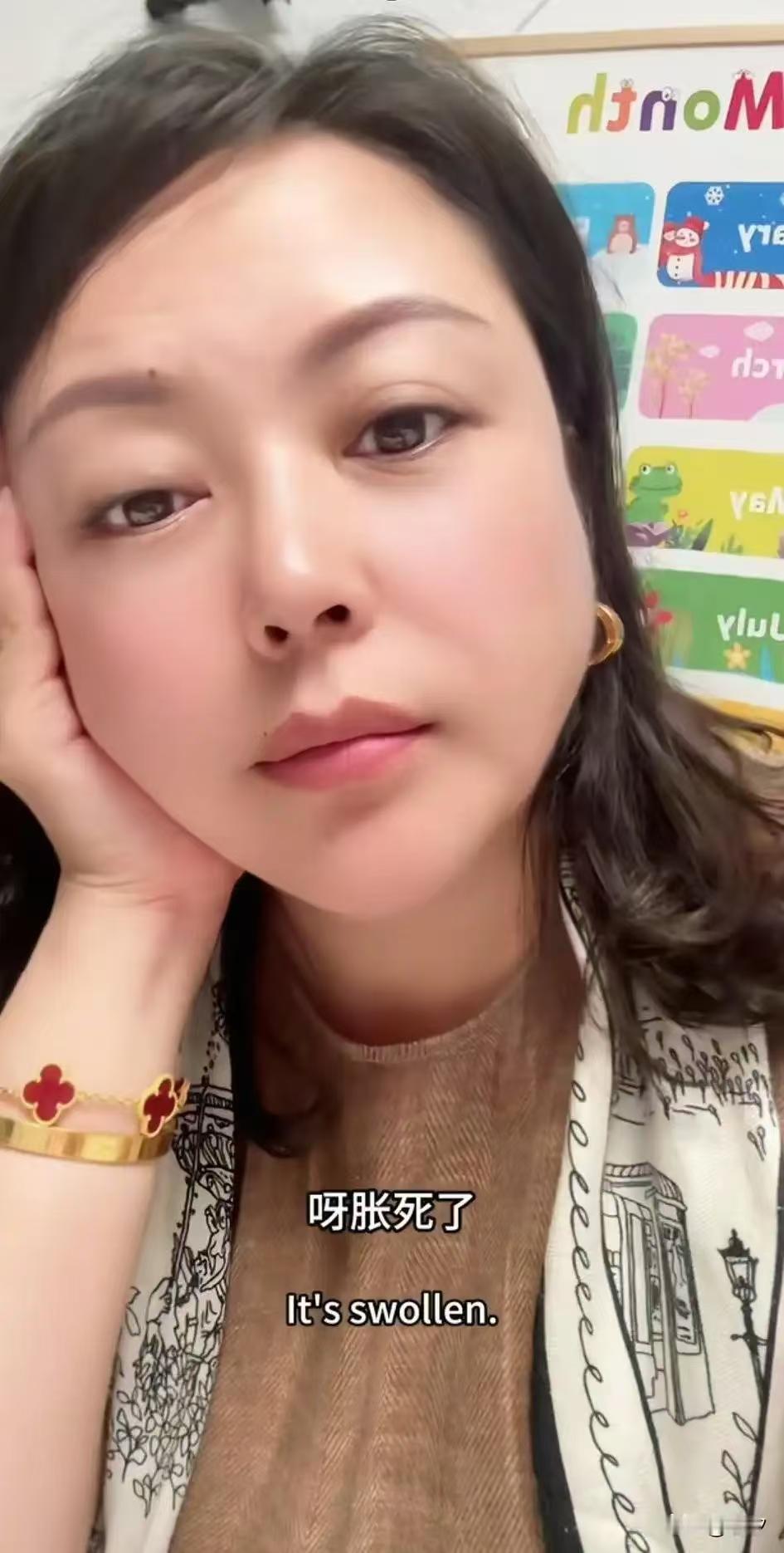 二婚宝妈带着孩子远嫁澳大利亚，这段跨国感情引发不少网友热议。
女子曾经担任导游，