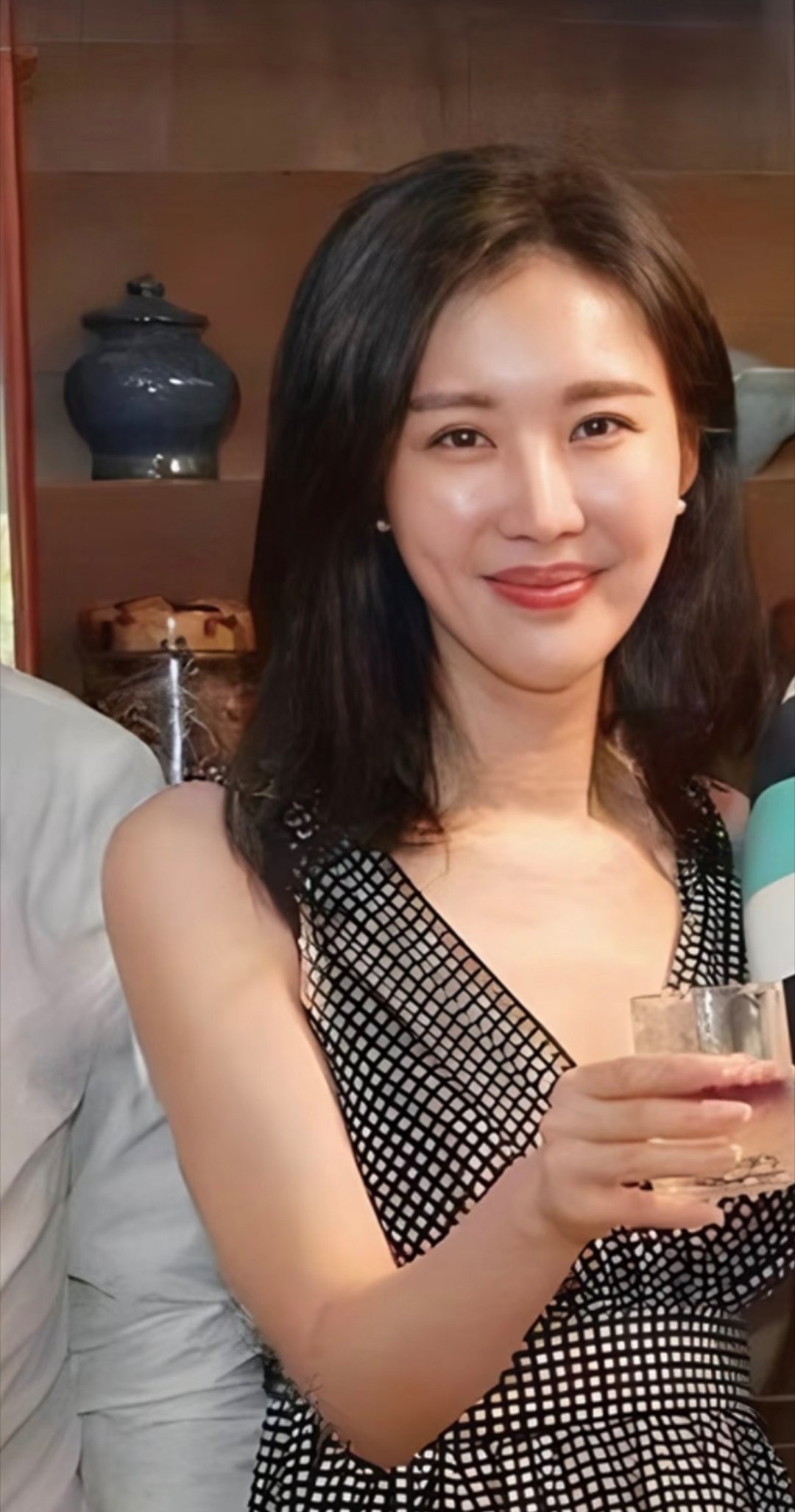世界杯决赛现场的明星哪个是杨紫？