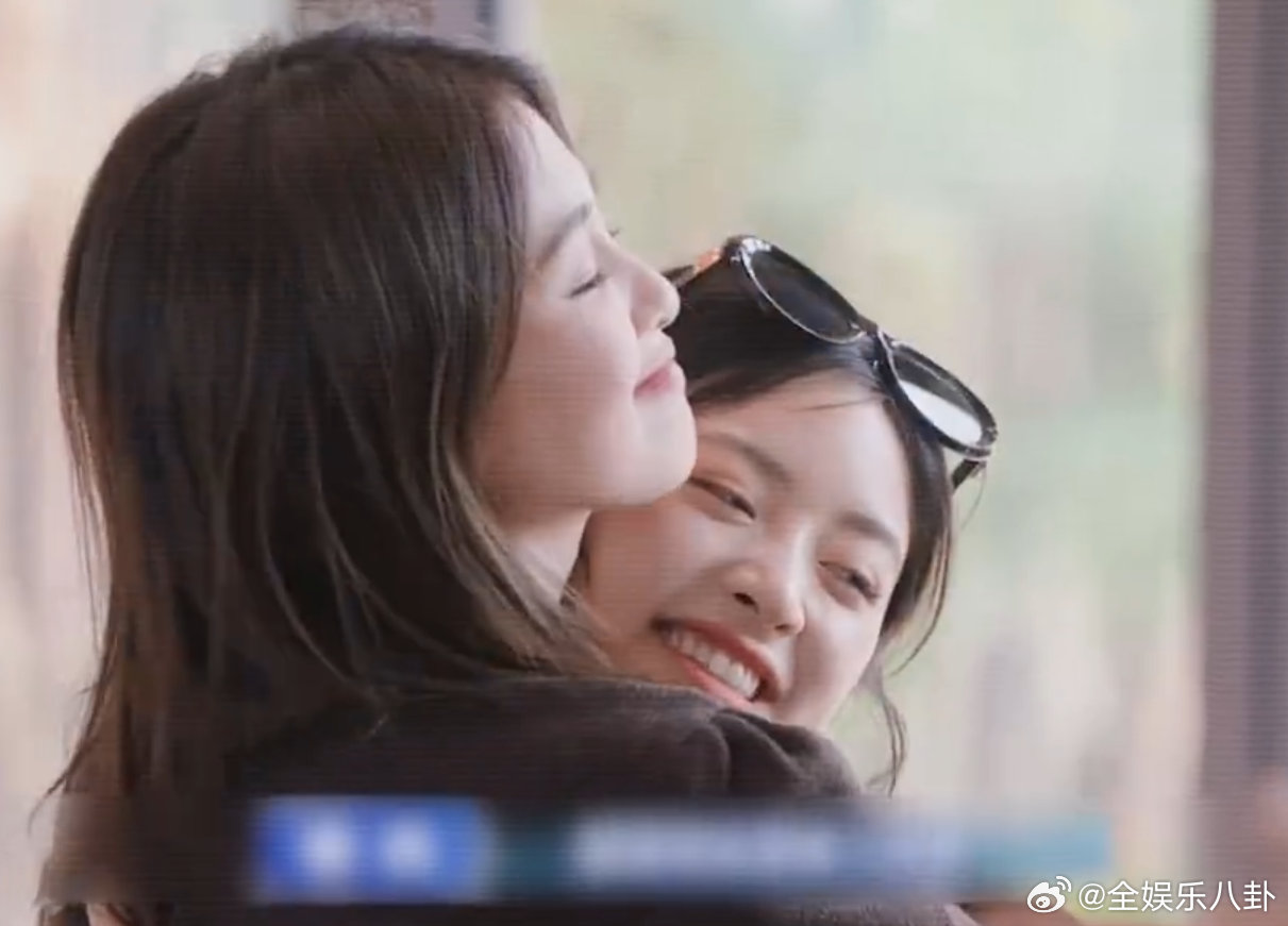 白鹿表白客栈全员白鹿眼里的客栈全员也太暖了，每个人都在用心付出，氛围真的好好 白