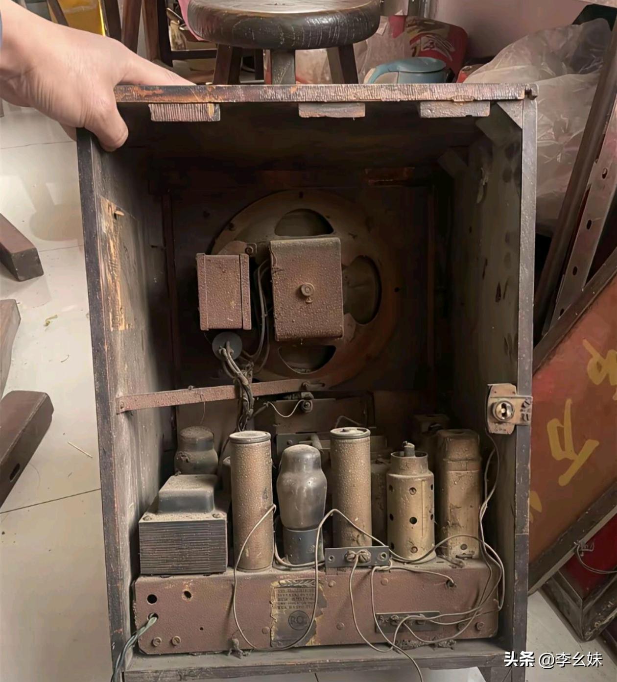 100年前的家电，这些零件应该都被淘汰掉了吧
