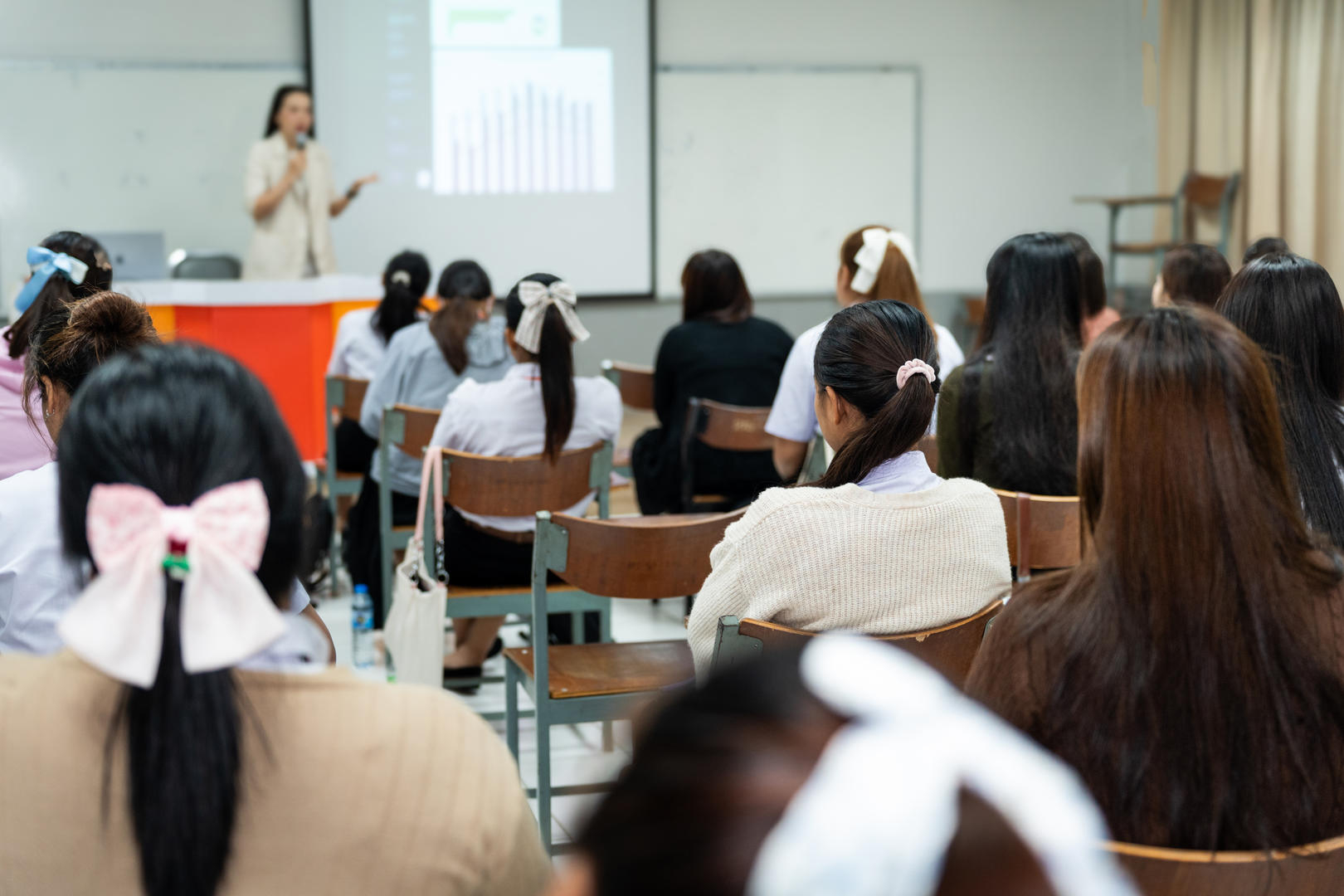 #一学校台账显示仅5%投诉属实#【一所县级高中的投诉台账：5%投诉属实】#学校负