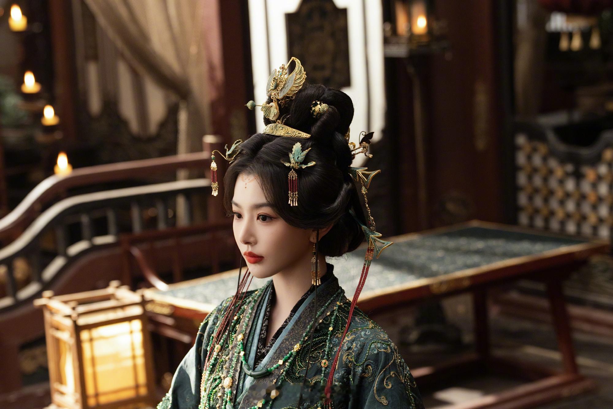 孔雪儿恨海情天界最严厉的母亲谁能抗拒孔雪儿演绎的狠绝美人！百花杀里一身傲骨，结局