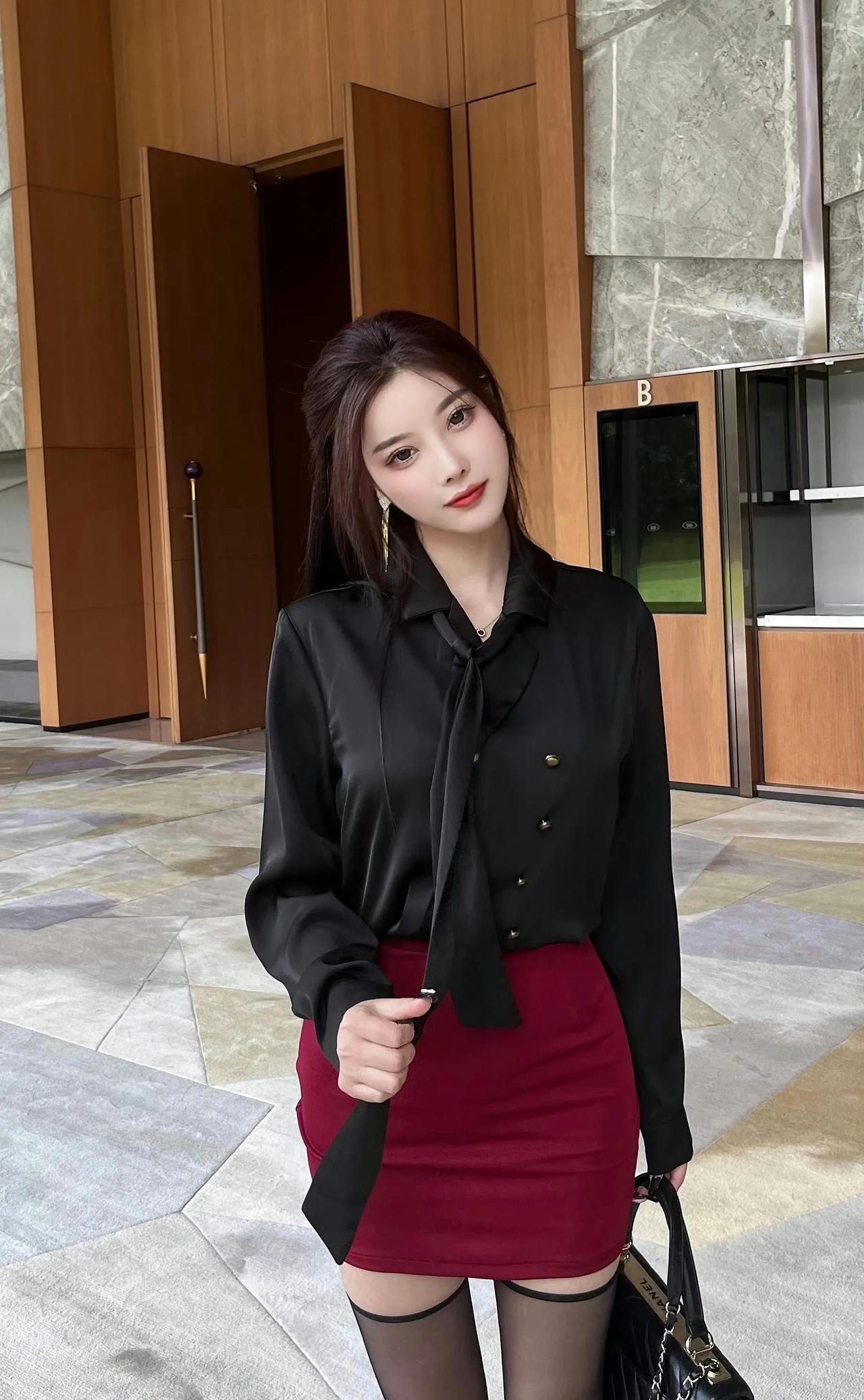 有勇气并不表示恐惧不存在，而是敢面对恐惧克服恐惧。






