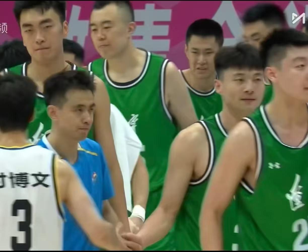 说实话，别看广东队全运会夺冠了，但是谁都知道，真是一点儿含金量也没有，也和杜峰没