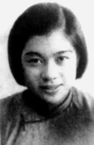 1942年，女地下党员罗文坤被捕，敌人见她不屈服，就把她放了，并让特务暗中监视她