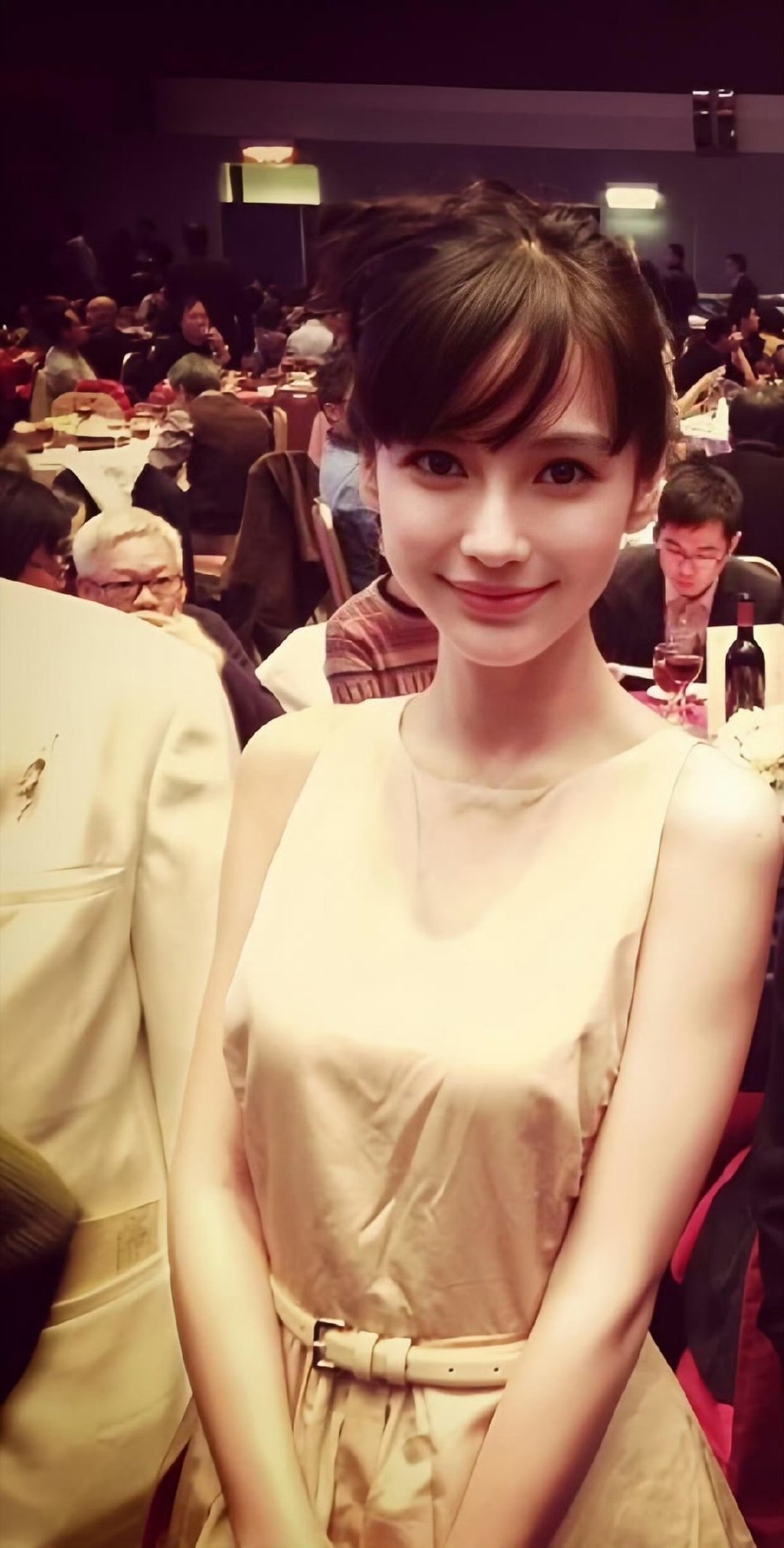 angelababy[超话]angelababy这个时候才17岁 鼻神一出手就知