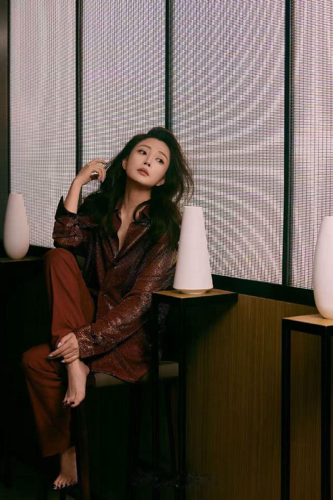 殷桃 