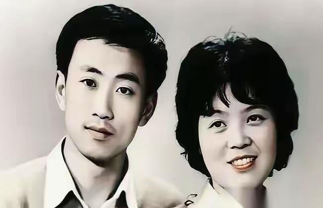1977年的陕北土窑洞里，煤油灯的光晃得人眼晕。17岁的王爱娟死死咬着嘴唇，手指