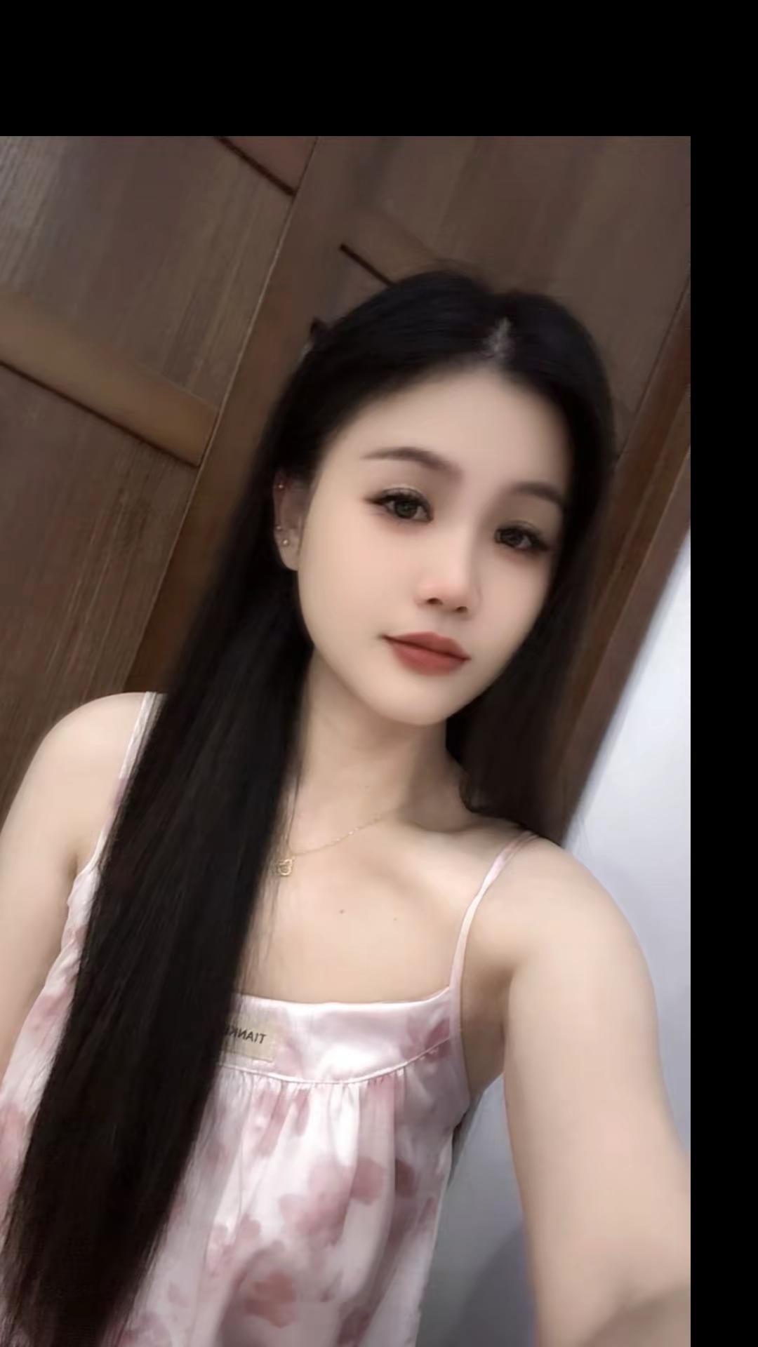 哪有什么完美生人。能让你开心的人就是对的人