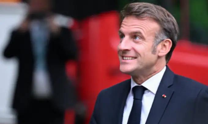 时隔两年半，马克龙再次访华，中方的态度已经不同了。

两年半前马克龙来访时，中欧