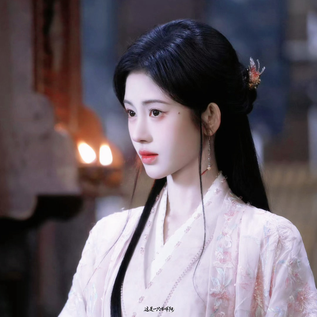 月鳞绮纪首日云合超白日提灯首日云合月鳞绮纪云合超白日提灯首日 我丢！月鳞绮纪首日