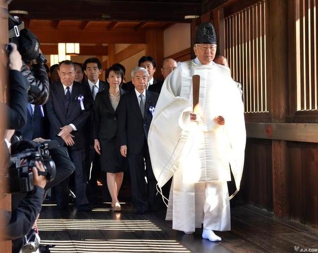 高市早苗或将参拜靖国神社，故意选在这一天？

当地时间18日，多家日媒报道称，高