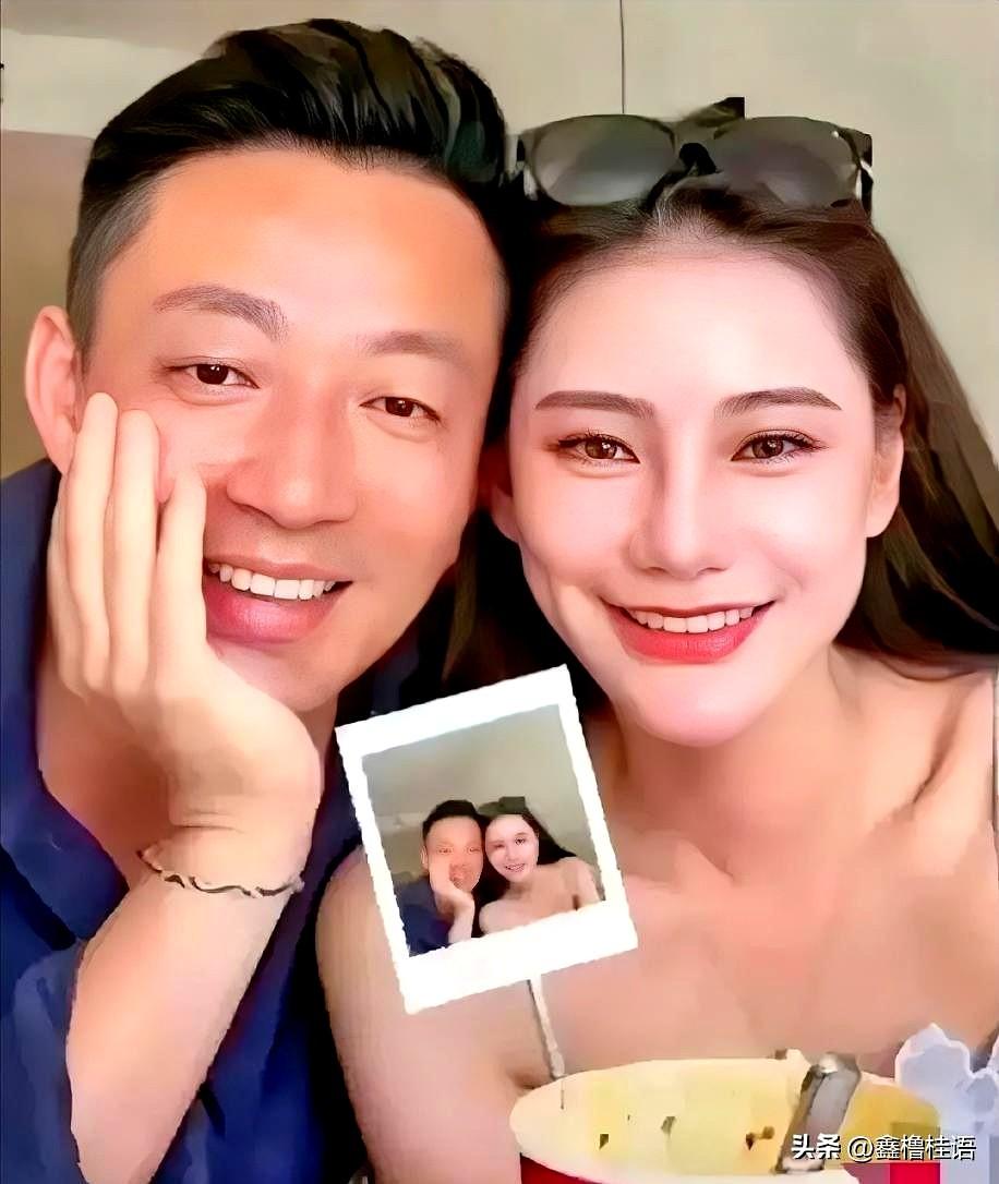 看汪小菲这局棋，真是让人心惊又心累。
刚从前段婚姻里脱层皮，转头又把新欢宠成了“