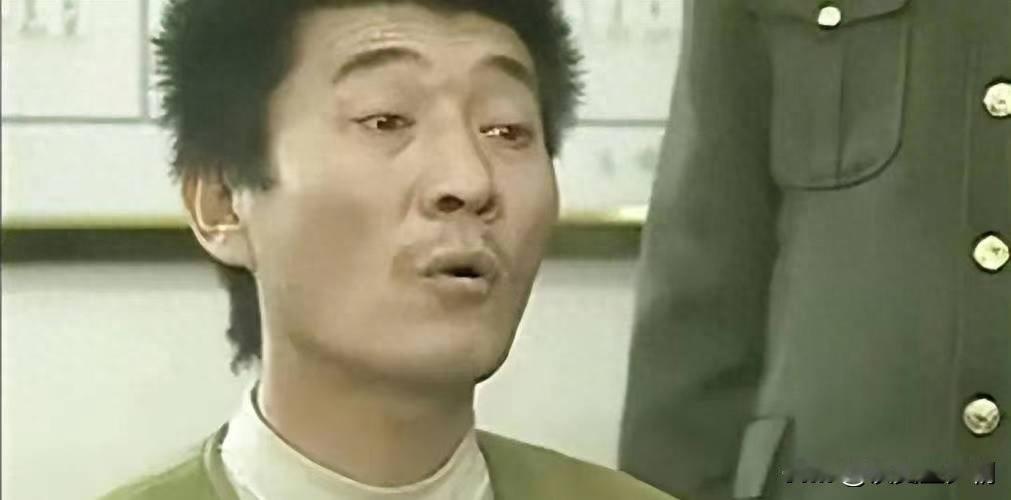 父亲被打、房子被抢、祖坟被刨！2002年，广西男子因祖坟被挖，一怒之下灭仇家满门