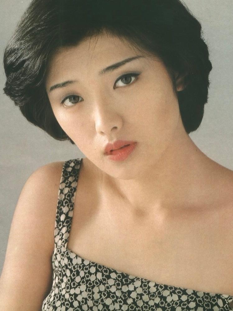 1979年，筱山纪信镜头下的山口百惠。 ​​​