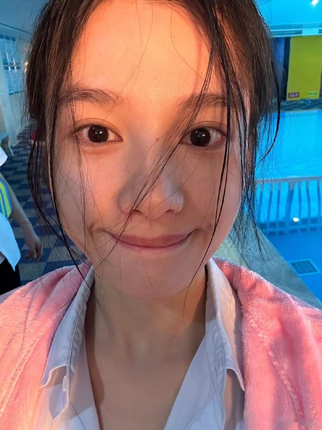 张婧仪温顺伪白兔 张婧仪的“白切黑”太带感！演活了乔青羽的双重反差，人前示弱装乖