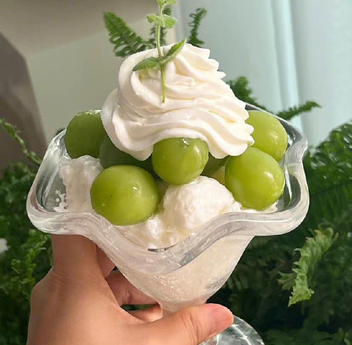 🍇 ​ ​​​