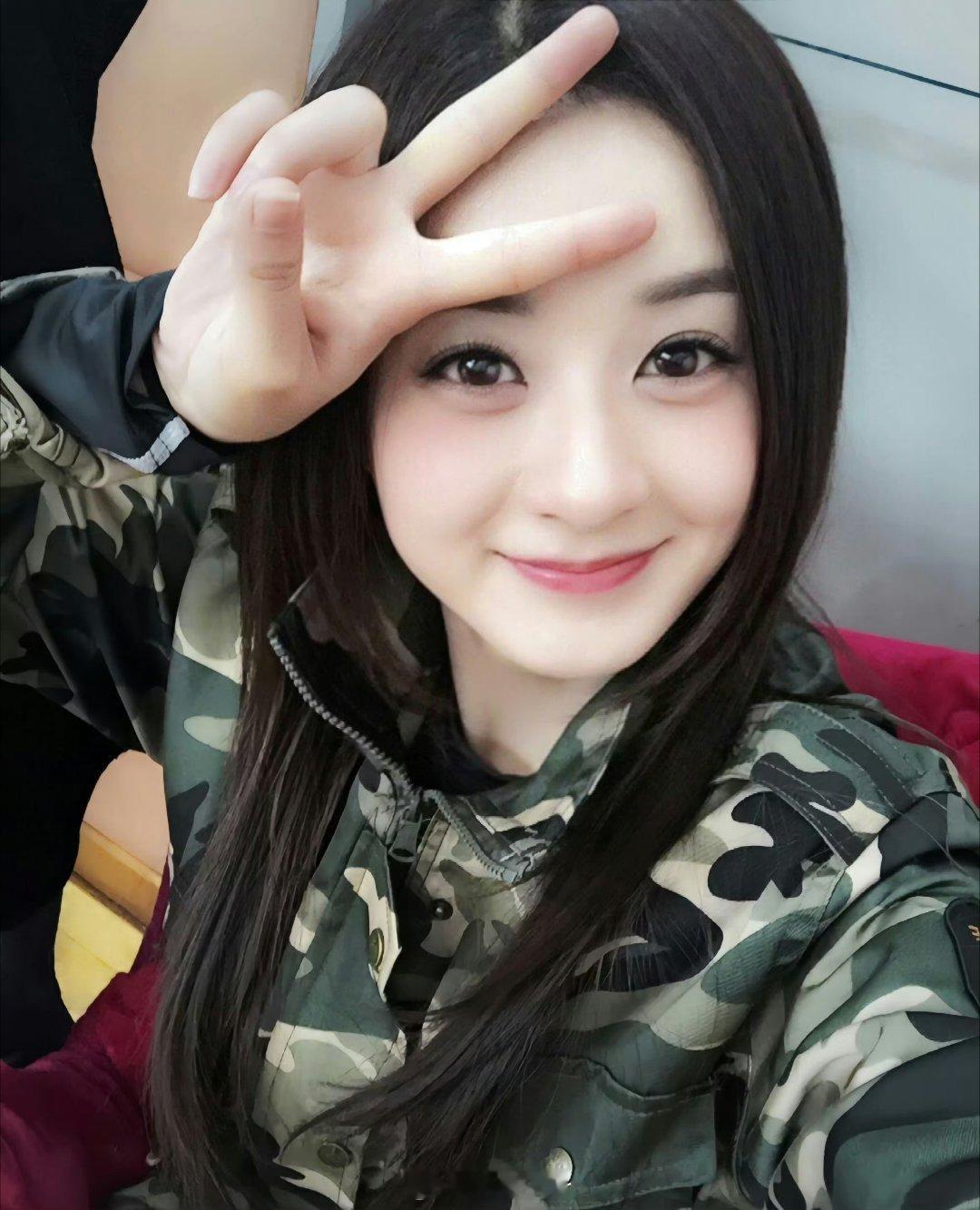 赵丽颖[超话]赵丽颖造城者 zly赵丽颖李秋萍 zly“外面的声音太嘈杂了 听自