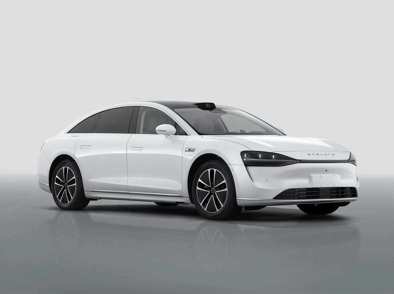 华为“四界”之一，享界S9亮相工信部，华为跟北汽蓝谷合作的鸿蒙智行，长宽高516