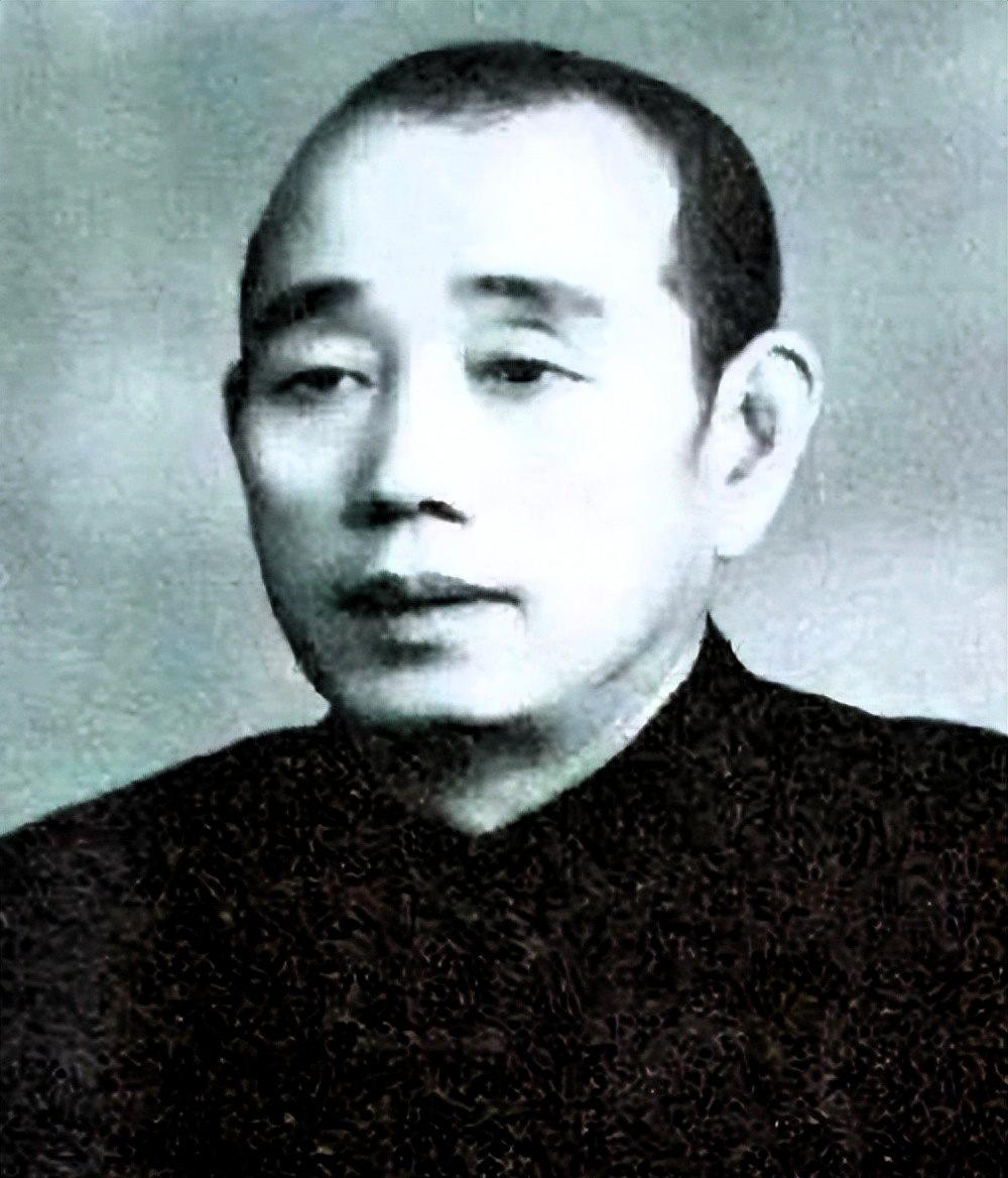 中办副主任邓典桃（1910—1987） 
江西泰和人，1930年参加红军并入党。