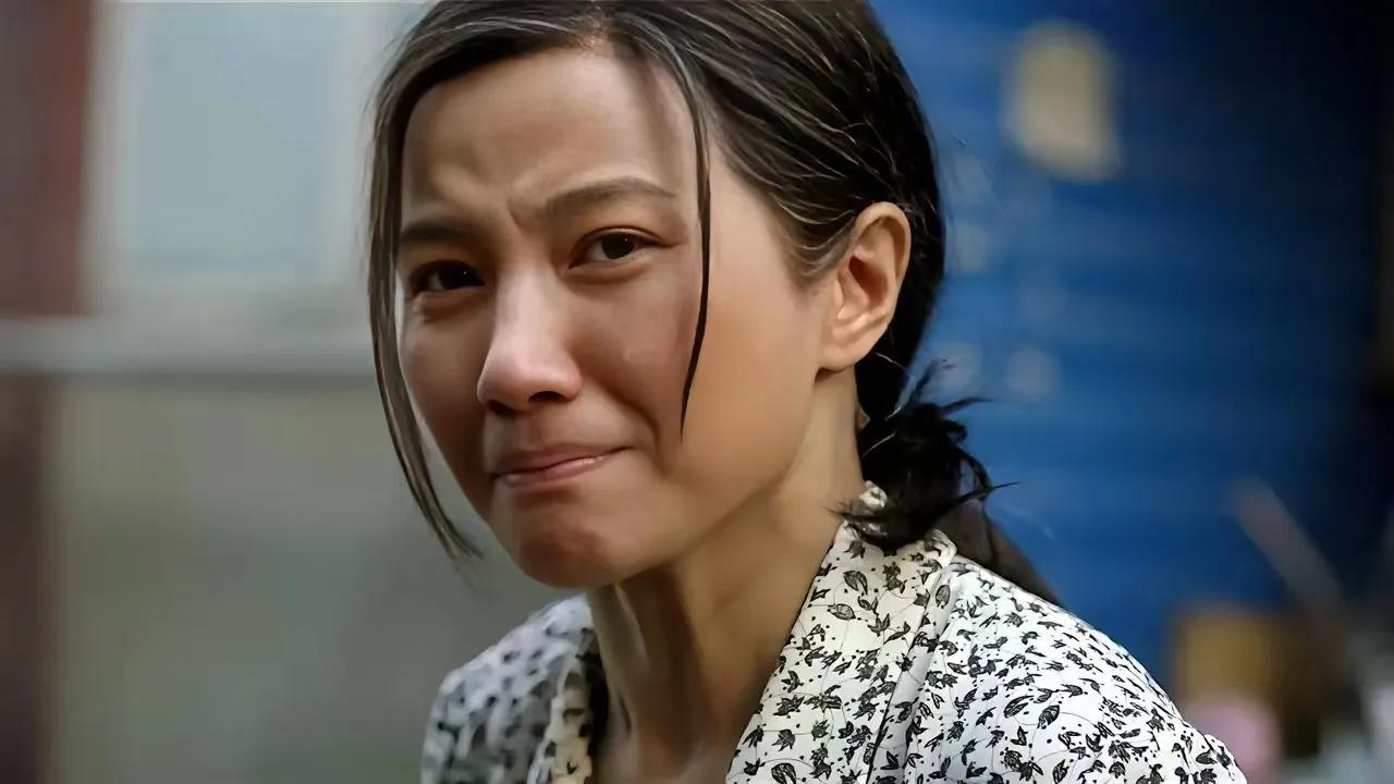 《万箭穿心》中，这女主有多可恨？看完真是万箭穿心。是的，这个女人很俗气，这个女人