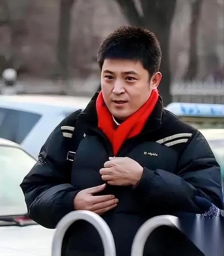 问老公孙涛咋不道歉

他翻个白眼：

不是不想，是根本没法儿开口——

他俩认识