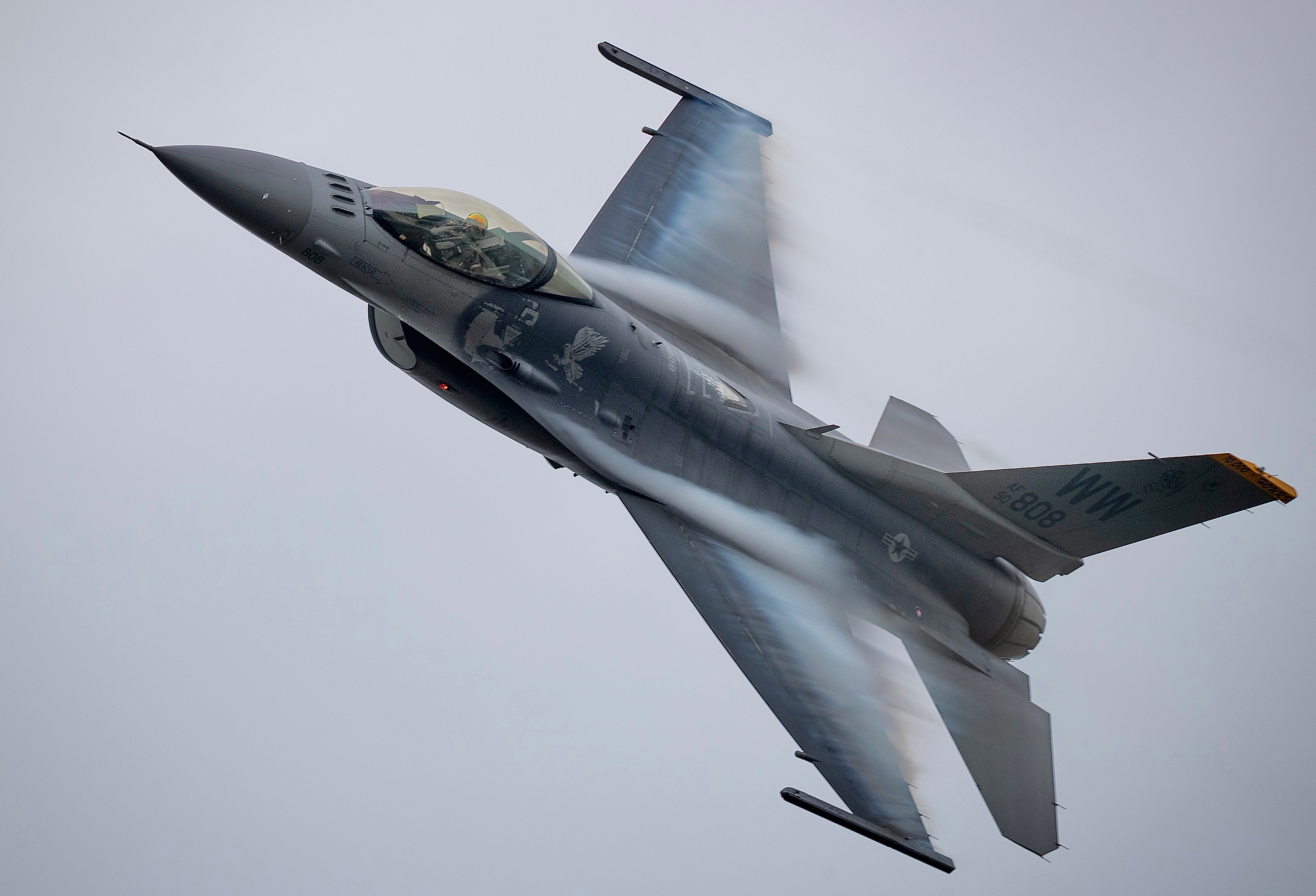 今日战隼  又跑到11区摄影师推上（去扒了不少三泽基地的二等人F-16C没有水印