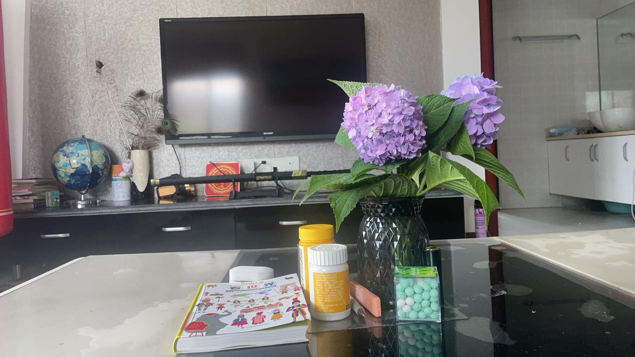 以前，我特别讨厌做家务，因为我觉得浪费太多时间。

现在，我觉得做家务，也是一种