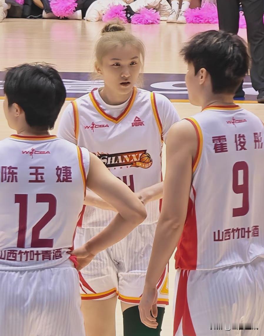 山不在高！且看山西竹叶青酒女篮如何复仇山东赤水河酒女篮。山西女篮赛前海报出新意。