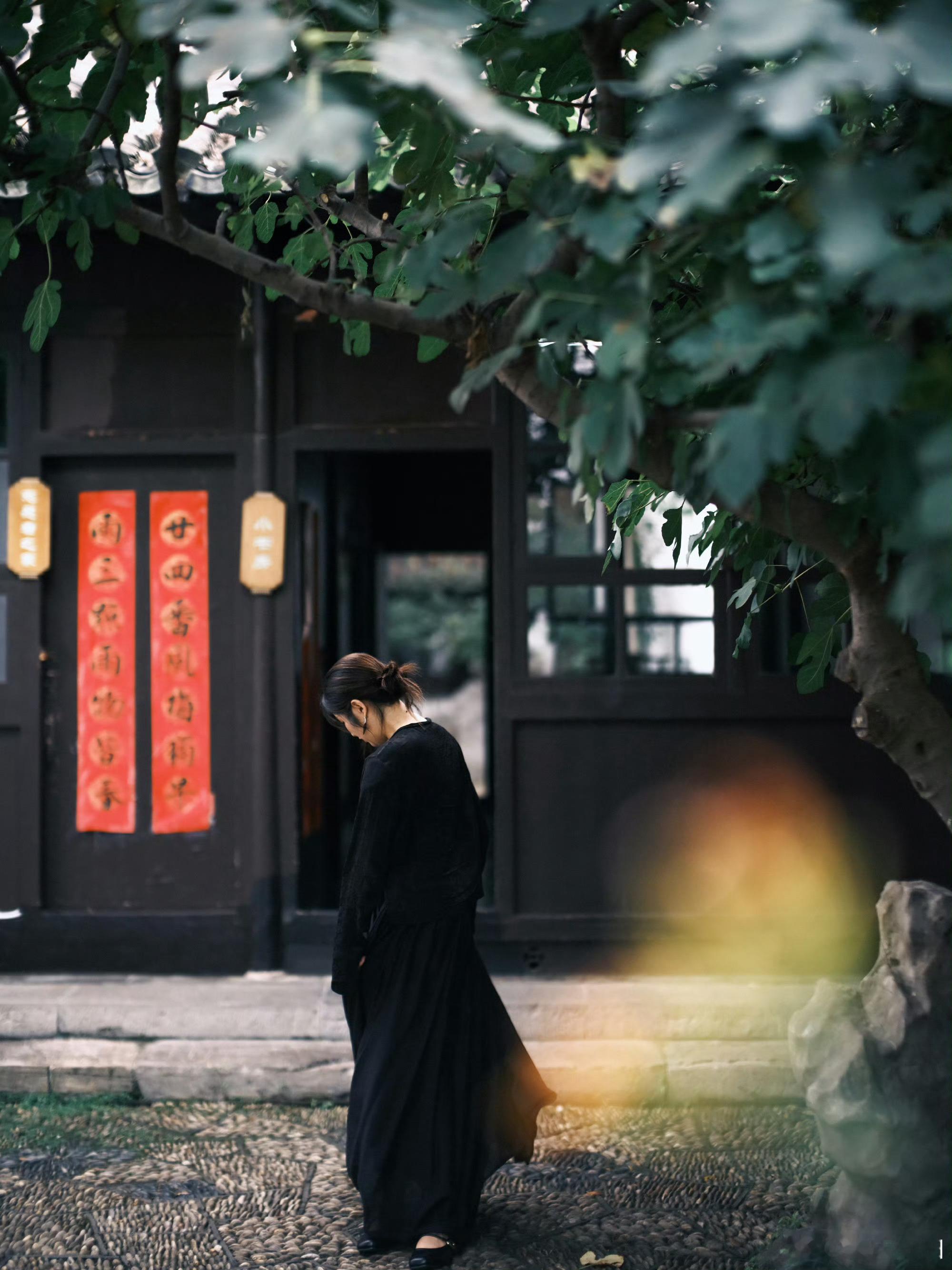 “ 一檐清风，半盏闲情 ”⚫️摄影：​​​