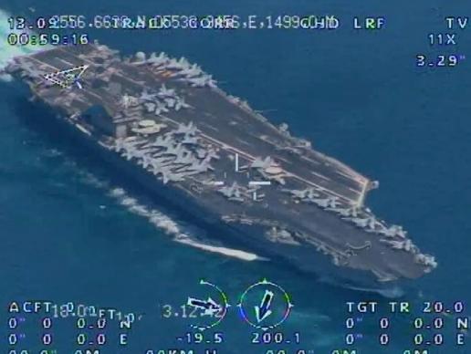 伊朗媒体发布了一张，伊朗无人机拍摄的美国航母战斗群的照片。照片显示航母上有多架舰