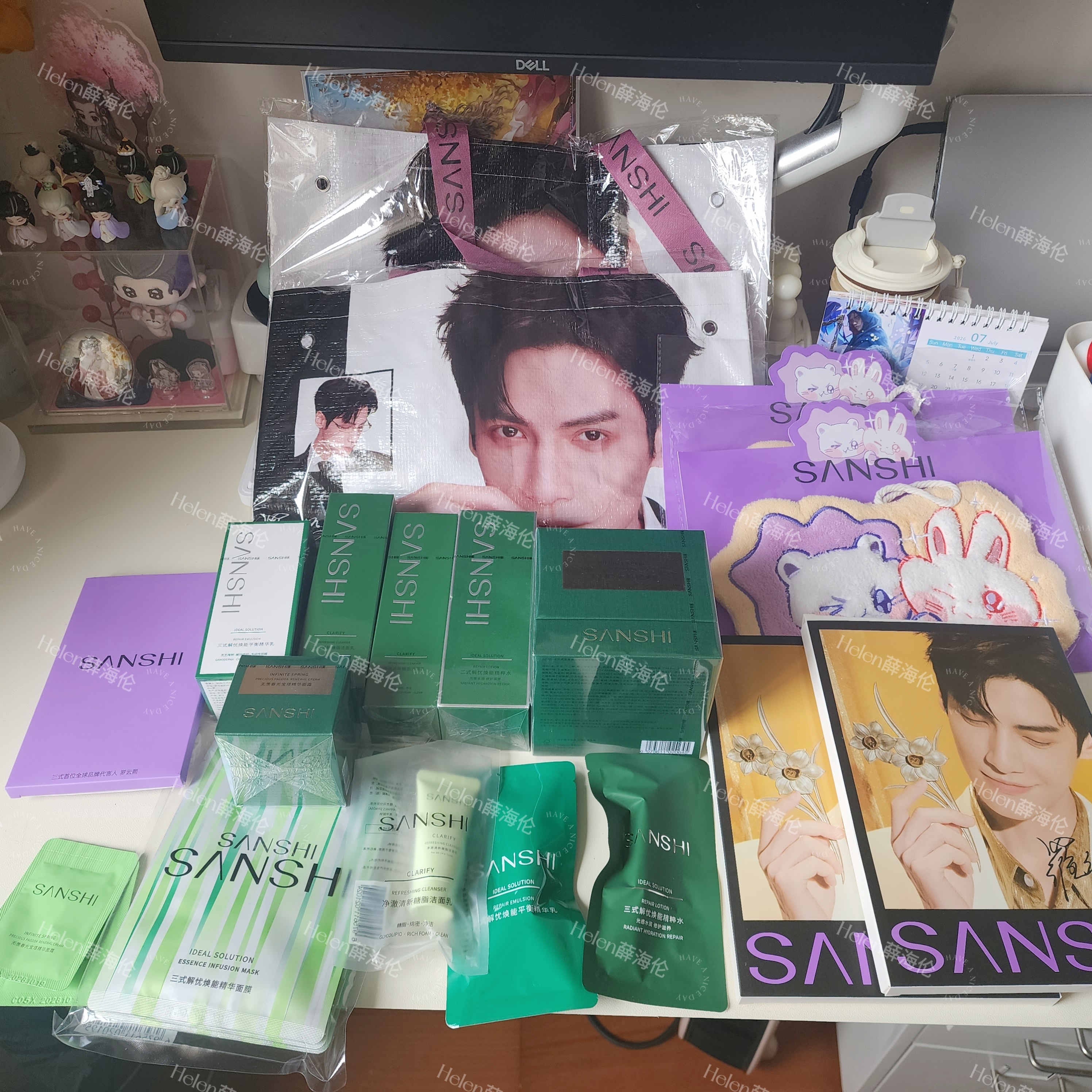 罗云熙三式首位全球品牌代言人🧴罗云熙魅影神捕💜罗云熙黎斯2大箱，包装很上心，