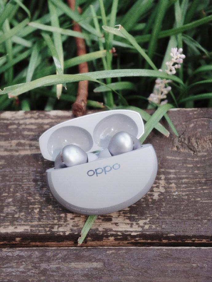 OPPO Enco X3终于迎来更新。看了下OPPO Enco X4，保留上一代